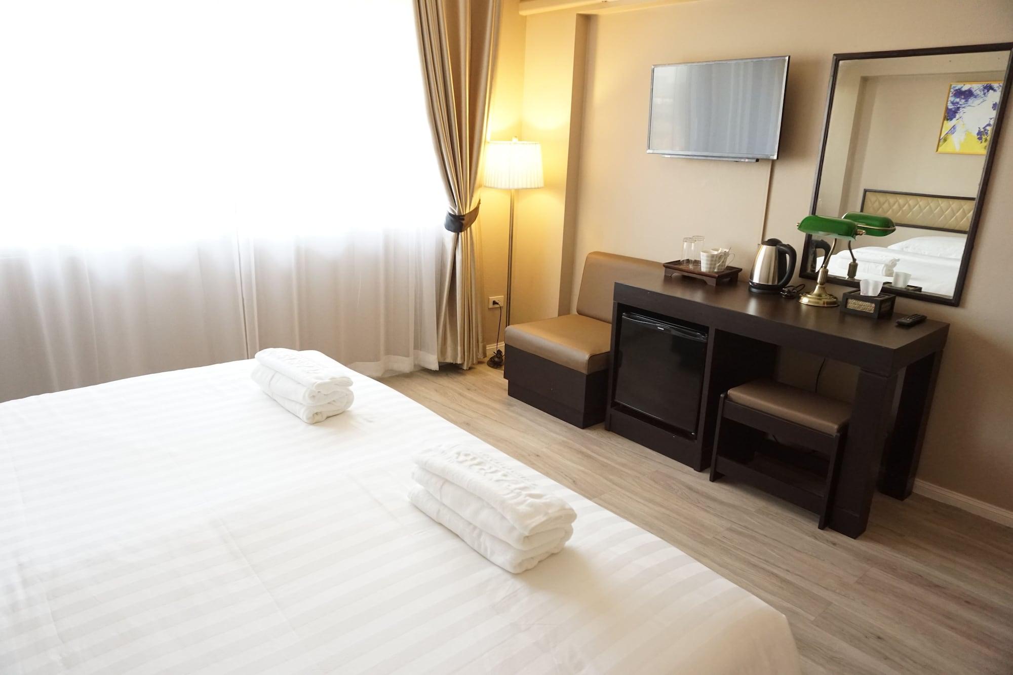 Taris Art Hotel Пхре Екстер'єр фото