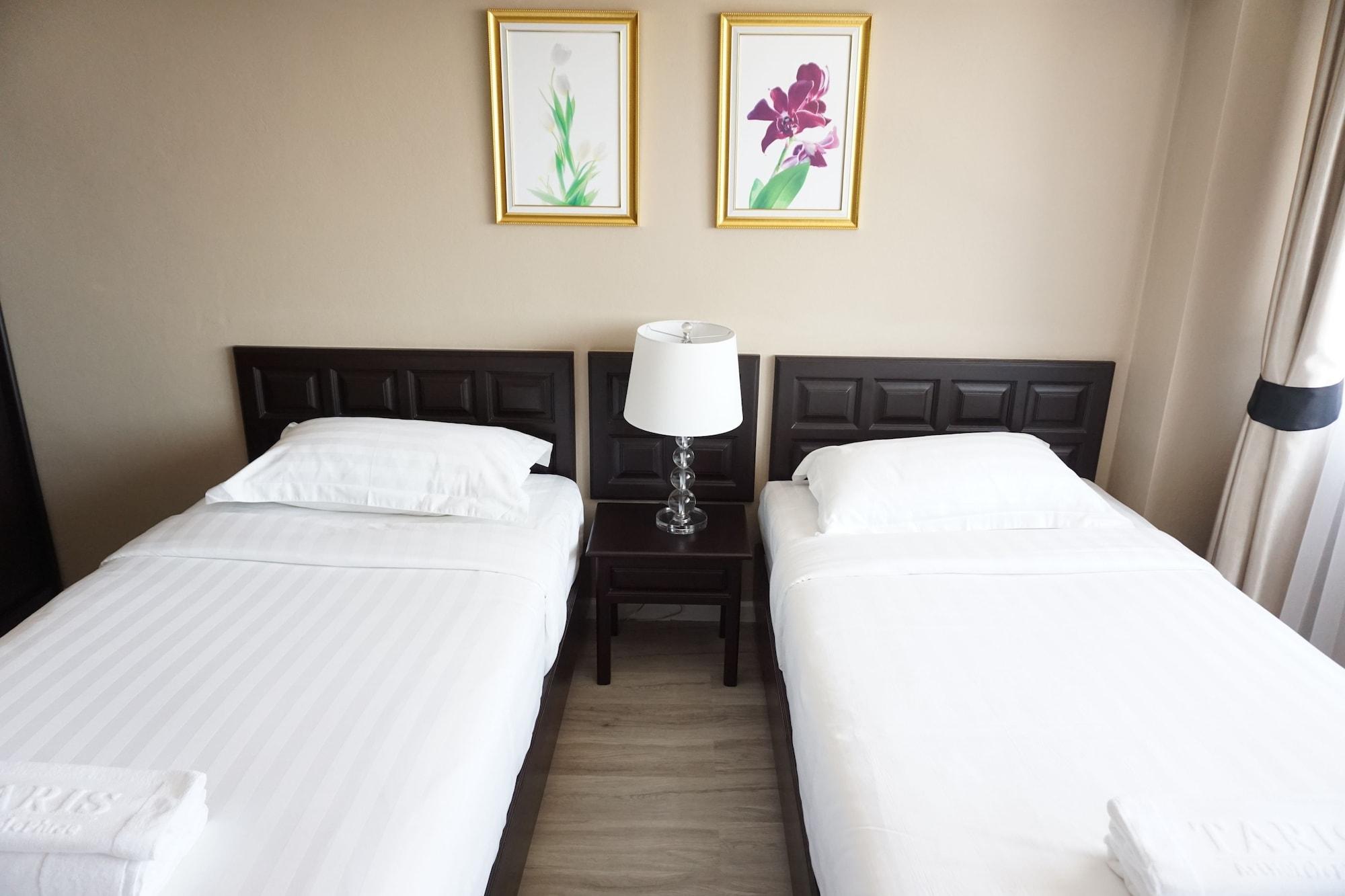 Taris Art Hotel Пхре Екстер'єр фото