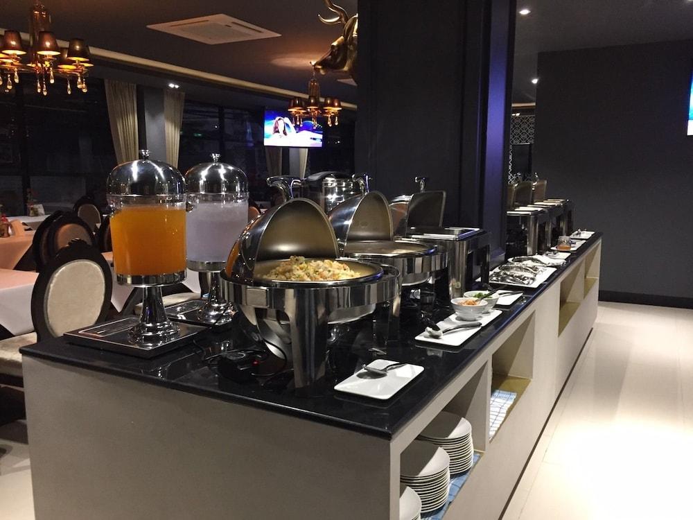 Taris Art Hotel Пхре Екстер'єр фото