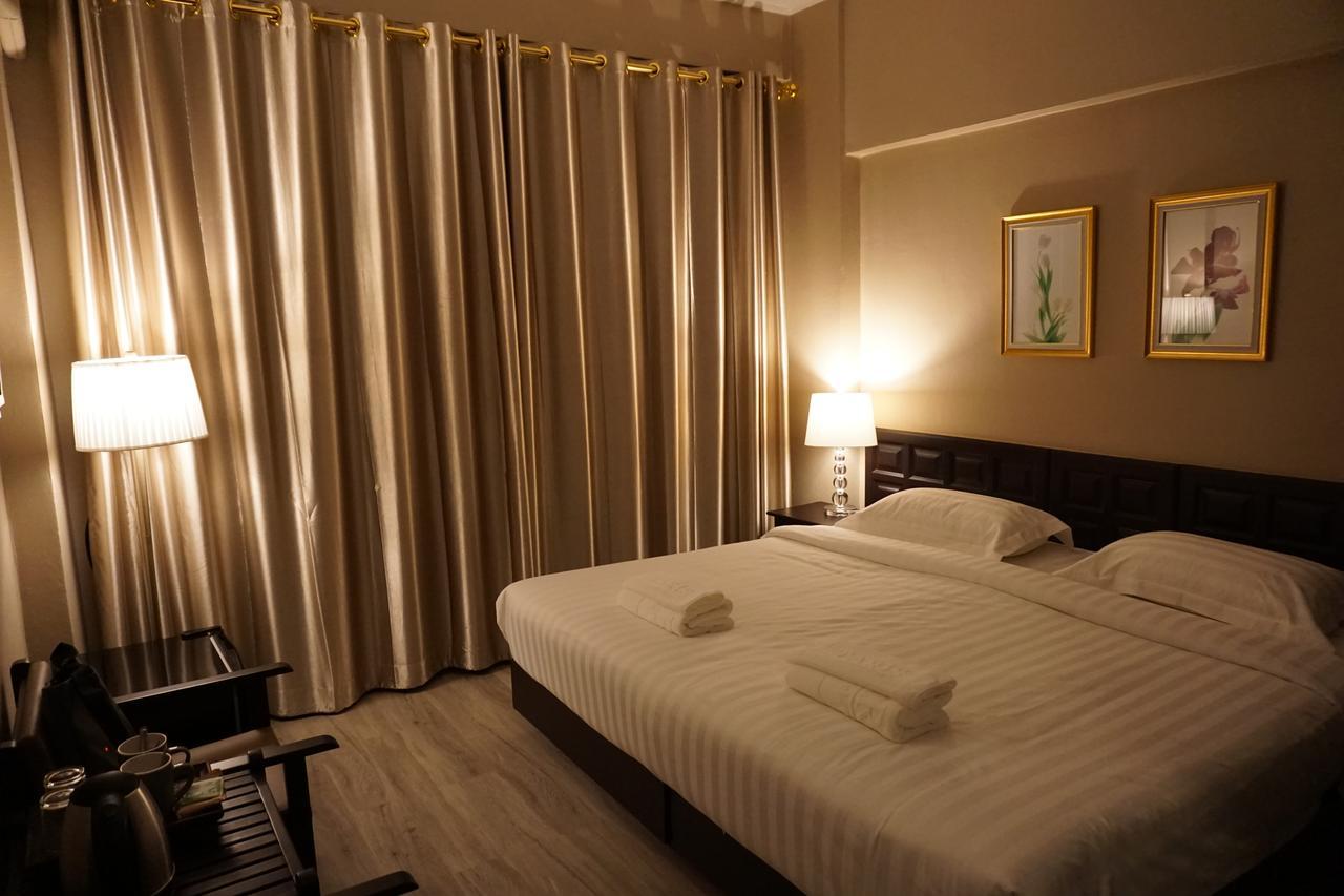 Taris Art Hotel Пхре Екстер'єр фото